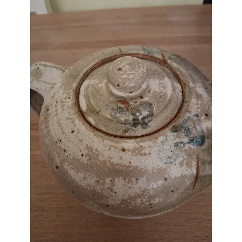 Handcrafted Studio Pottery Teapot. 4 Cups Size. - Picture 4 of 10